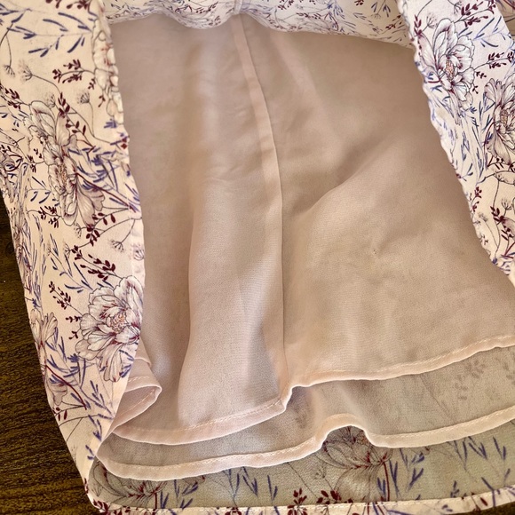 1. State Smocked Flutter-sleeve top floral - Picture 4 of 6